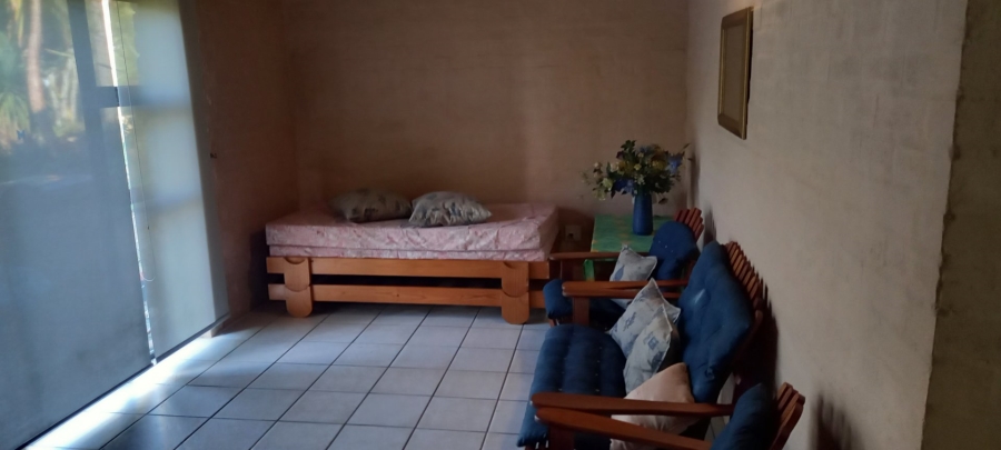 6 Bedroom Property for Sale in Bergsig Western Cape